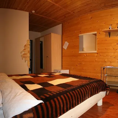 Pid Khomiakom * Tatariv