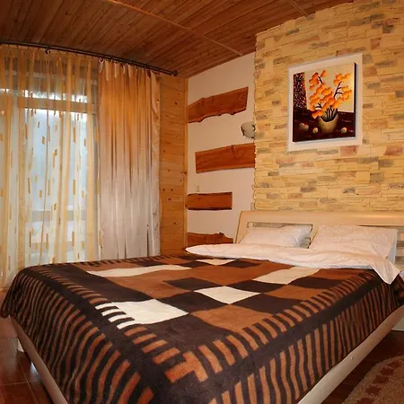 Pid Khomiakom * Tatariv