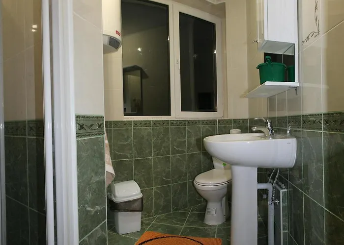 Otel Pid Khomiakom *