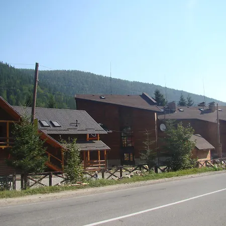 Pid Khomiakom Отель