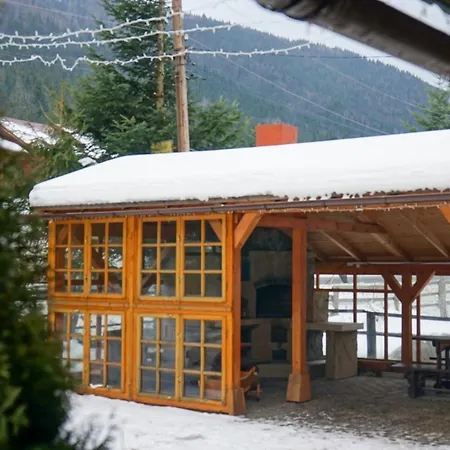 Hotel Pid Khomiakom