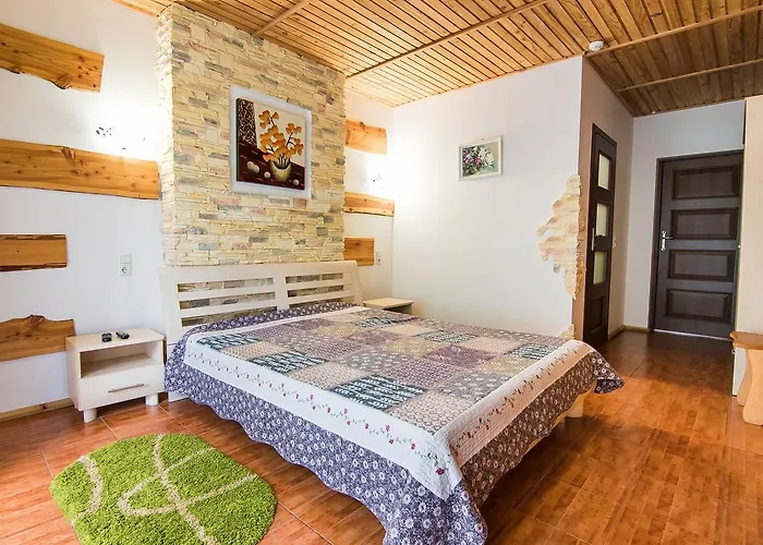 Hotel Pid Khomiakom